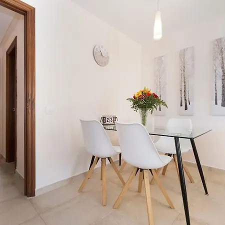 Rocasol - Elli アパート